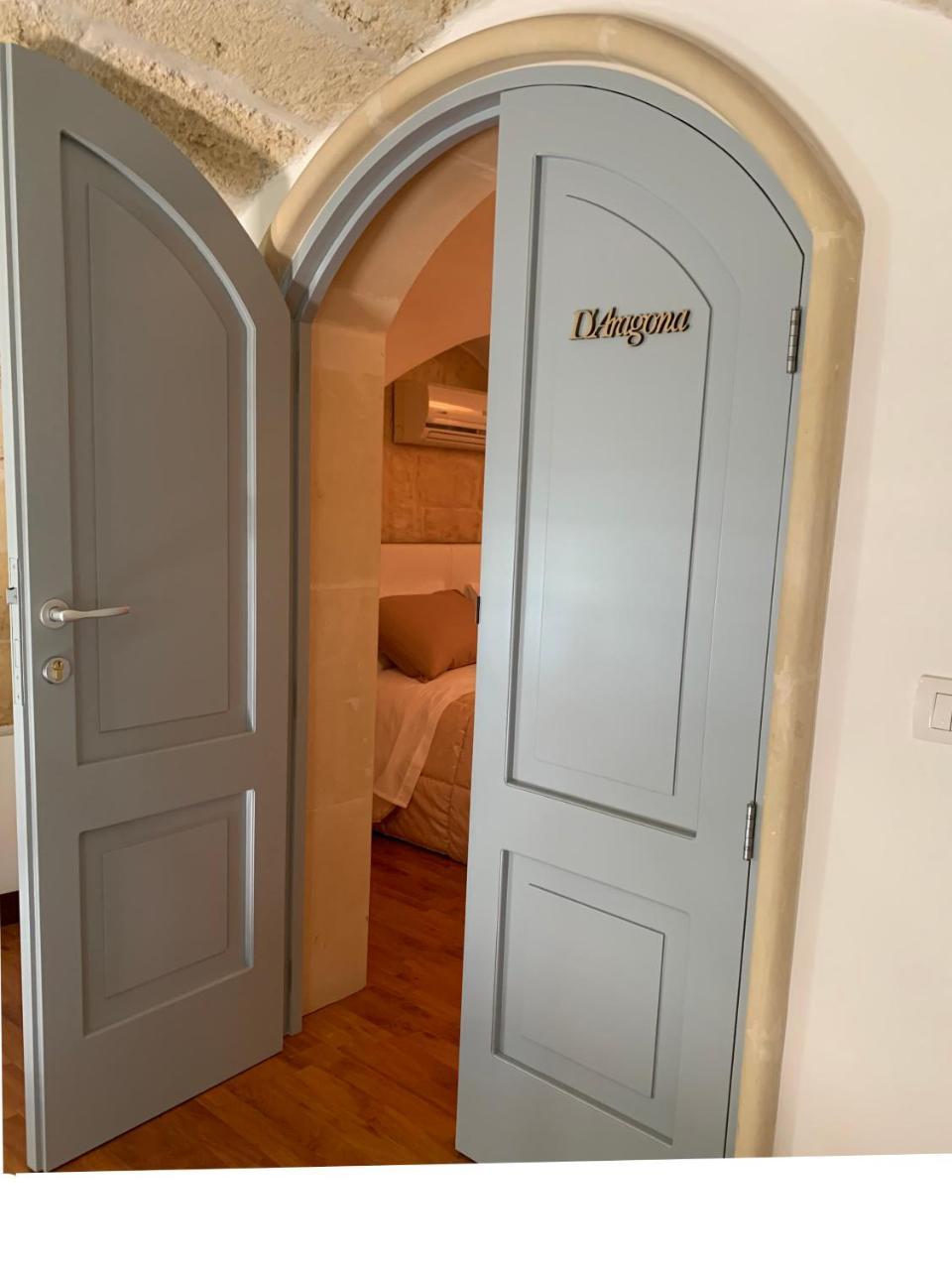 ليتشي Ferrante D'Aragona Rooms المظهر الخارجي الصورة